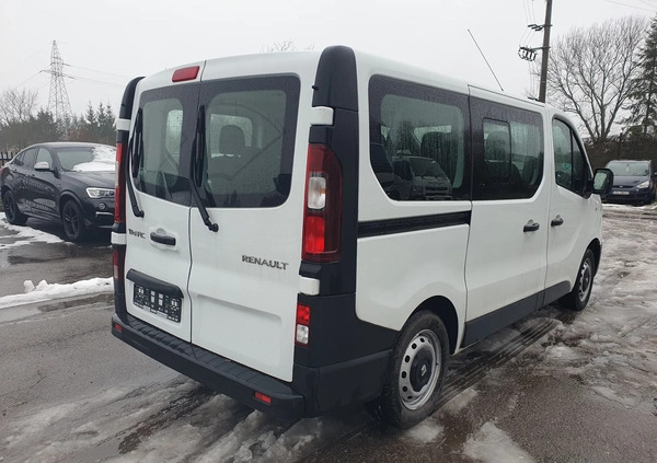 Renault Trafic cena 81180 przebieg: 124395, rok produkcji 2017 z Ozimek małe 92